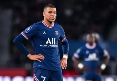 PSG Advance Again Real Madrid Edge Benfica